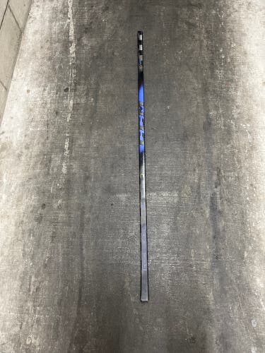 Broken Senior CCM Ribcor Trigger 10 Pro Right Handed Hockey Stick P29 75 Flex (Used)