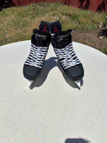 Black 2025 CCM JetSpeed FT870 Hockey Skates Regular Width 9.5 (Used)