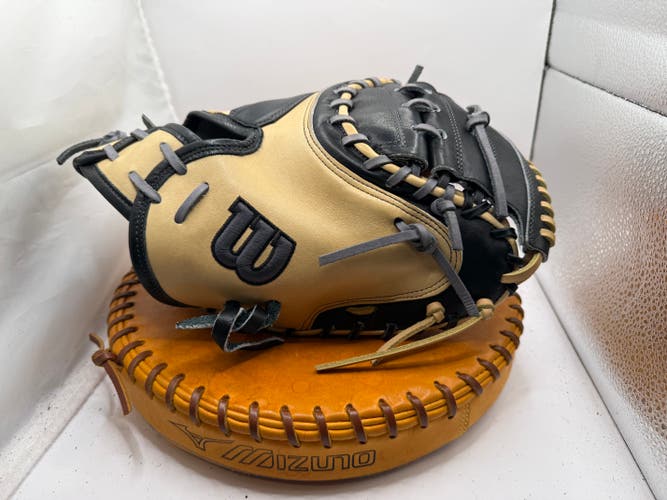 Catcher's RH Wilson A2K Baseball Glove 33.5" (New)