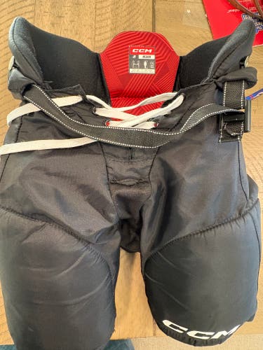 Men's Junior Medium CCM Next Hockey Pants (Used)