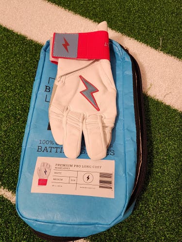 Adult Medium Batting Gloves (New)