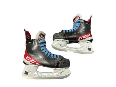 Used CCM JETSPEED SHOCK Junior Hockey Skate Junior 03 11873-S000233086