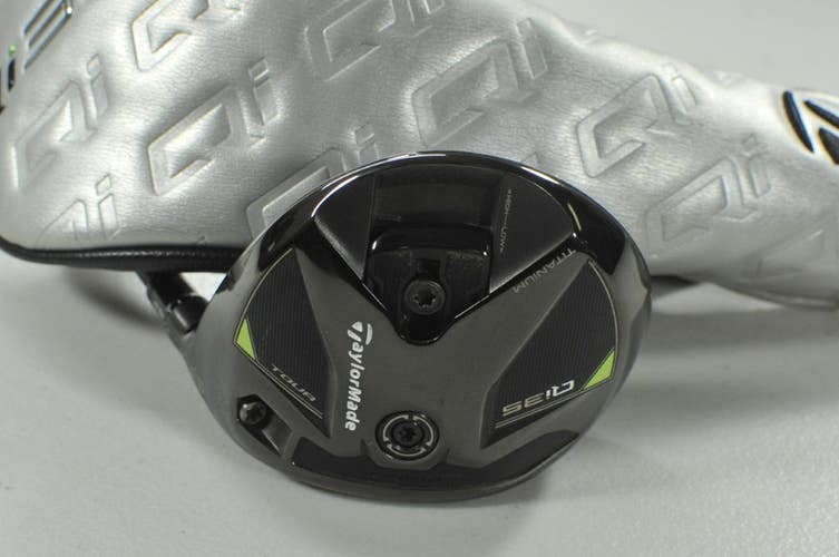 TaylorMade Qi35 Tour 3-15* Fairway Wood Regular Flex RH Ventus Graphite # 213025