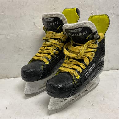 Used Bauer SUPREME S35 Junior Hockey Skate White/Black/Yellow Junior 03 11855-S000203211