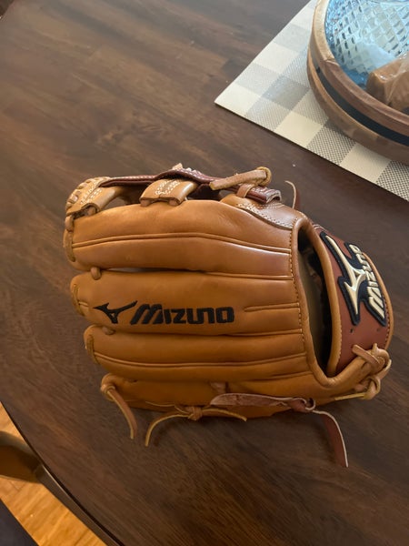 2015 Mizuno Global Elite RH Infield Baseball Glove 11.5" (Used)