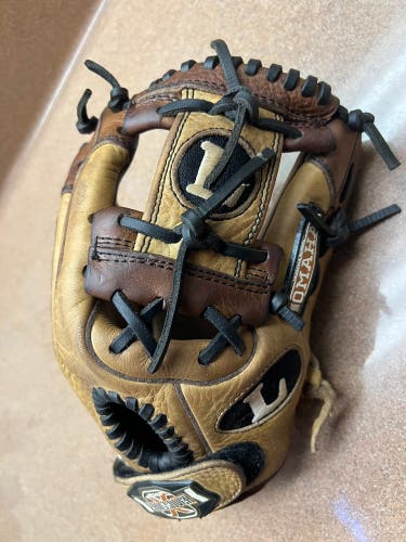 Louisville Slugger TPX Omaha RH Infield Baseball Glove 11" (Used)