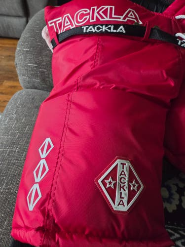 Junior Medium Tackla 700 Hockey Pants (New)