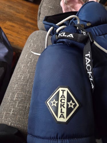 Junior Medium Tackla 1500 Hockey Pants (Used)