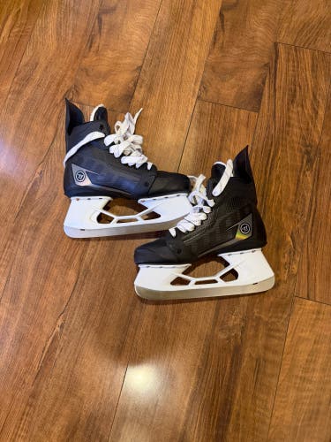 2026 Warrior Hockey Skates Extra Wide Width Pro Stock 8 (Used)