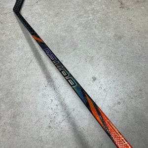 95 Flex P28M Senior Bauer Tracer Right Hand Hockey Stick Pro Stock NHL (New)