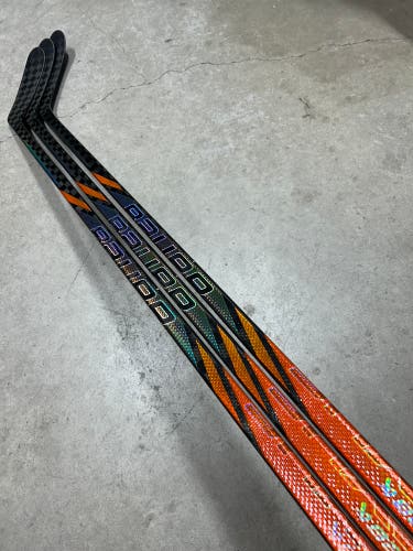 3 PACK - 95 Flex P28M Senior Bauer Tracer Right Hand Hockey Stick Pro Stock NHL (New)