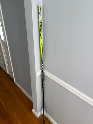 Intermediate Warrior Alpha LX2 Pro Right Handed Hockey Stick P14 75 Flex Pro Stock (Used)