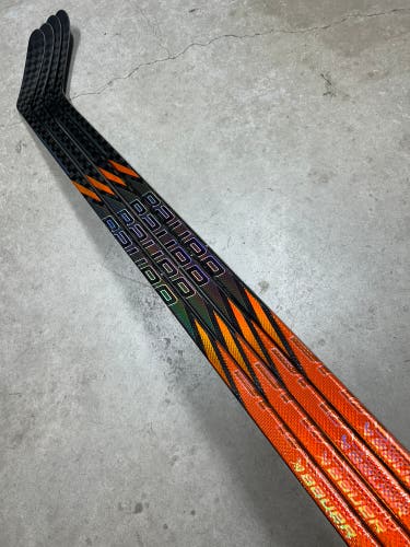 4 PACK - 95 Flex P28M Senior Bauer Tracer Right Hand Hockey Stick Pro Stock NHL (New)
