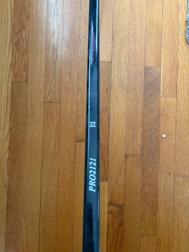 Intermediate PRO Red Line Right Handed Hockey Stick Toe Pattern 77 Flex Pro Stock (Used)