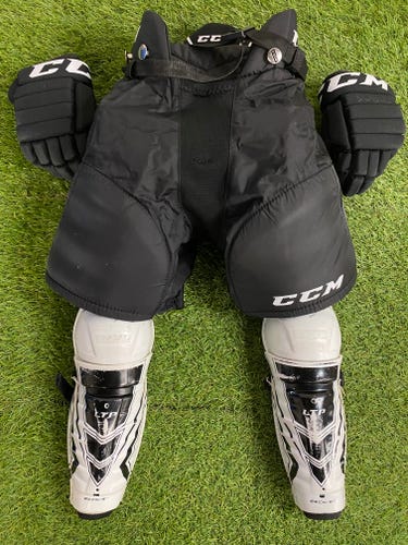 Youth Medium CCM LTP Starter Kit (gloves, pants, shin guards)