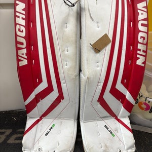28" +2  Vaughn Ventus SLR2 Goalie Leg Pads **Used**