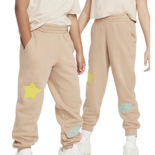 Nike Sportswear Club Fleece Jogger Kids S Beige Patch Tapered Leg Active FROG100