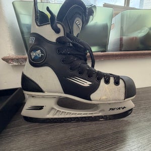 Bauer Vapor Hockey Skates Regular Width 7.5 (Used)