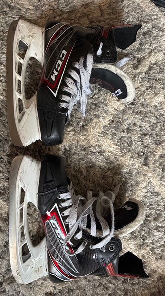 2019 CCM JetSpeed FT2 Hockey Skates Regular Width Pro Stock 8.5 (Used)
