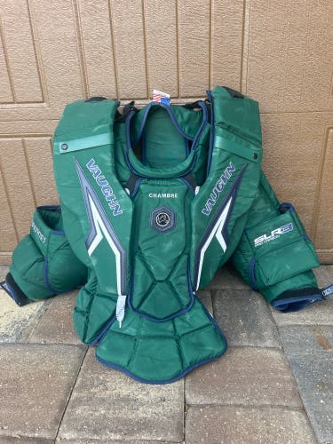 XL 2024 Vaughn SLR3 Goalie Chest Protector (Used)