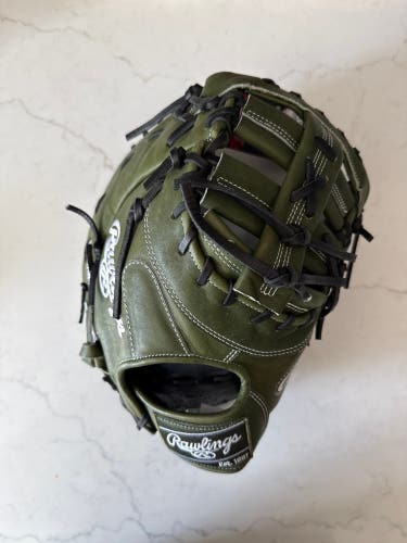 2025 Rawlings Heart of the Hide RH First Base Baseball Glove 13" (New)