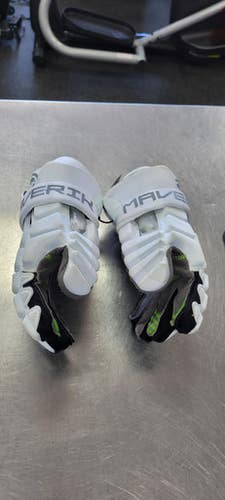 Used Maverik MX 10 INCH Lacrosse Gloves Mens White 10" 11497-S000157627