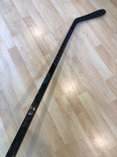 Senior Warrior Covert QR6 Pro Hockey Stick Right Handed W03 75 Flex (Used)