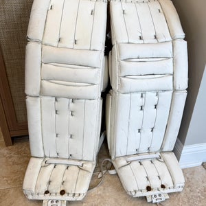 36" Simmons 999 Canadian Pro Goalie Leg Pads (Used)