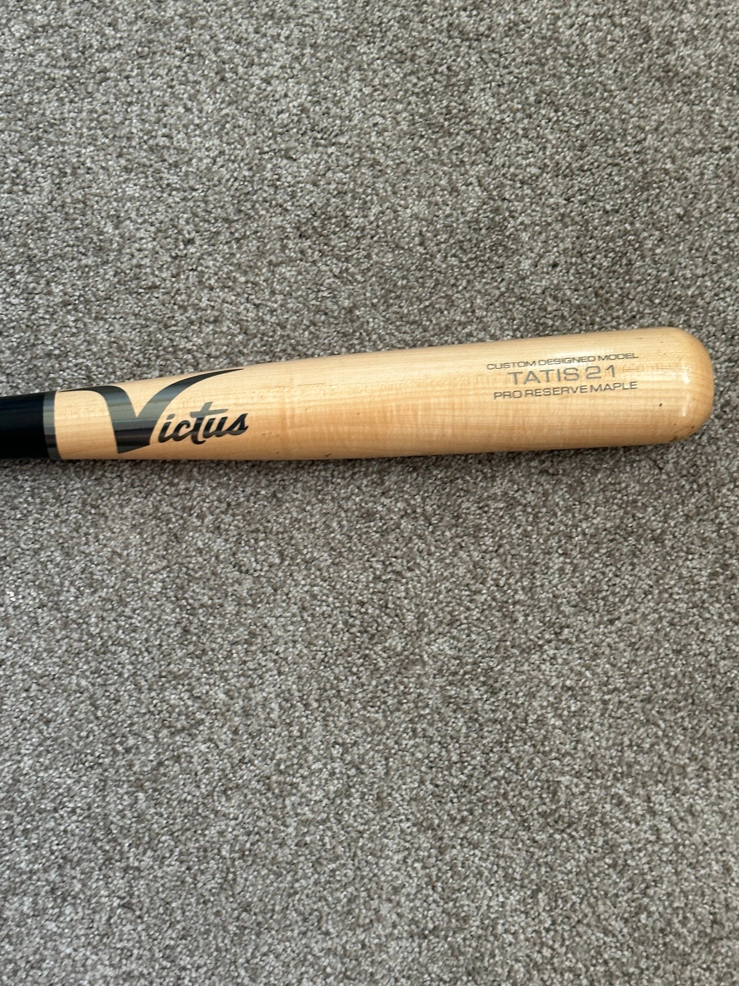 2021 Victus Tatis21 Maple Bat 29 oz 32