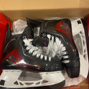 Black 2025 CCM JetSpeed FT8 Pro Hockey Skates Regular Width 7 (New)