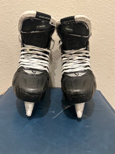 Black 2024 Bauer Supreme Shadow Hockey Skates Regular Width 7.5 (Used)