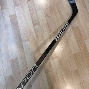 Junior Bauer Vapor Hyperlite Hockey Stick Left Hand P92 68 Flex (Used)