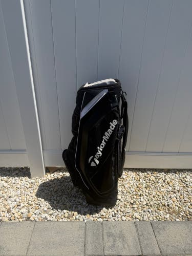 Men's TaylorMade FlexTech Bag (Used)