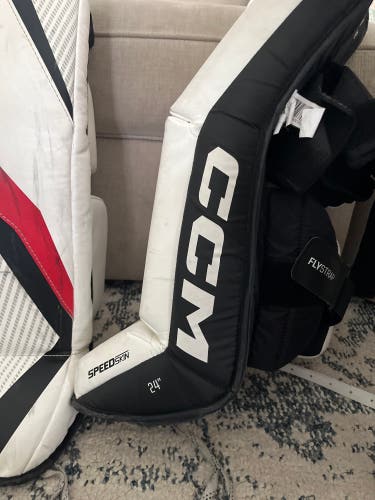 24" CCM YTFLEX 3 Goalie Leg Pads (Used)