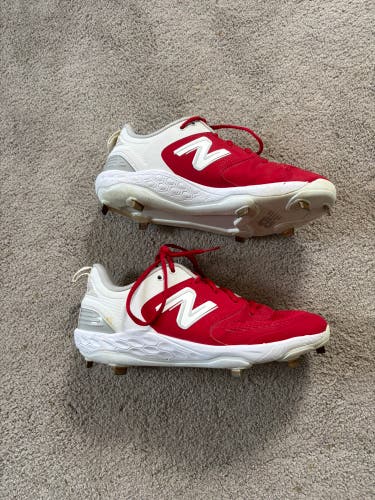 Red Women's Size M 7.5 (W 8.5) Adult New Balance Metal Cleats (Used)