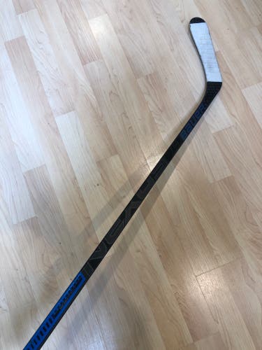 Junior Bauer Nexus Freeze Pro Hockey Stick Left Hand P92 40 Flex (Used)