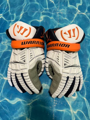 Warrior Evo V Lacrosse Gloves | University of Virginia (New)