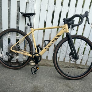 2022 Road Bike S (Used)