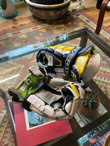 Maverik M5 Lacrosse Gloves (Used)