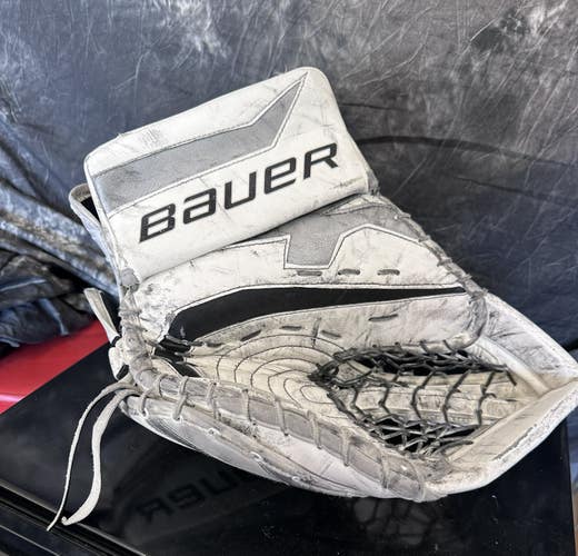 Bauer Supreme One100 Regular (Used)