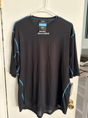 Black XL Men's Bauer Base Layer NON-COMPRESSION TShirt (New)