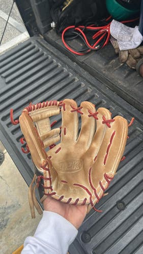 2021 Wilson A2K RH Infield Baseball Glove 11.75" (Used)