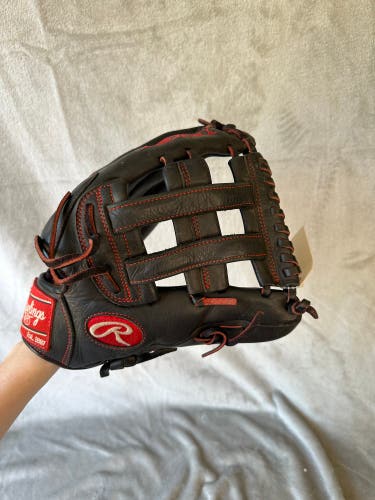 Black Rawlings R9 RH Outfield Baseball Glove 12" (Used)