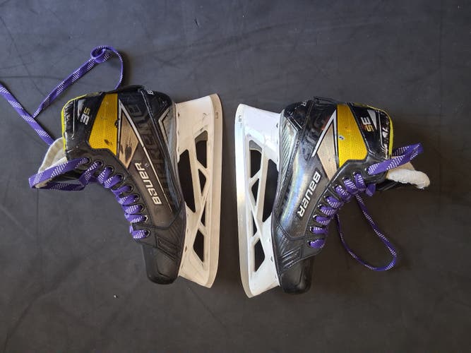 Bauer Supreme 3S Hockey Goalie Skates Regular Width 8 (Used)