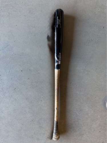 Victus V-Cut Bat (-3) 30 oz 33" (Used)