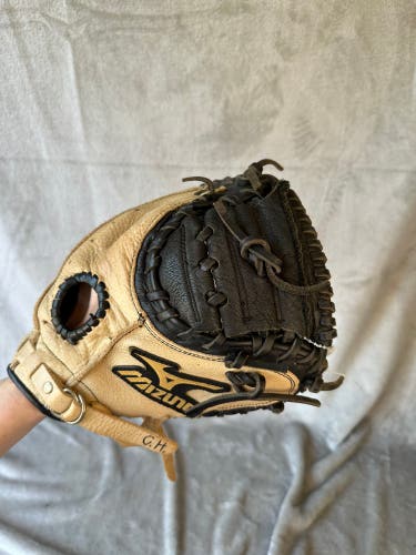 Brown Mizuno Power Close RH Catcher's Baseball Glove 32.5" (Used)
