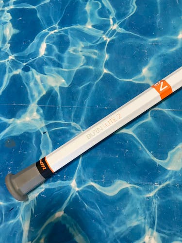 Warrior Burn Lite 2 Carbon Lacrosse Shaft (New)