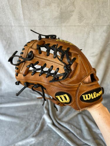 Brown Wilson A900 LH Outfield Baseball Glove 11.75" (Used)