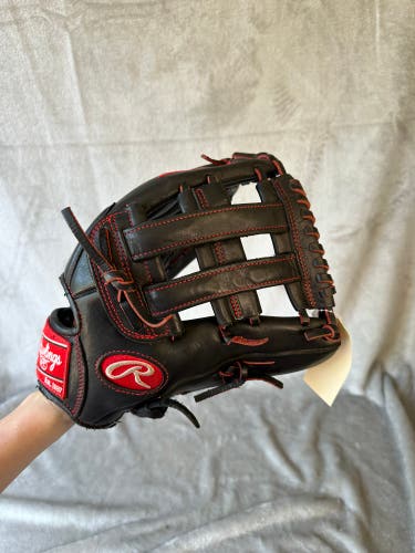 Black Rawlings R9 RH Outfield Baseball Glove 12" (Used)