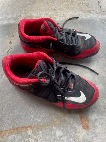 Black Kid's 6Y (Big Kids / Youth) Youth Nike High Top Molded Cleats (Used)